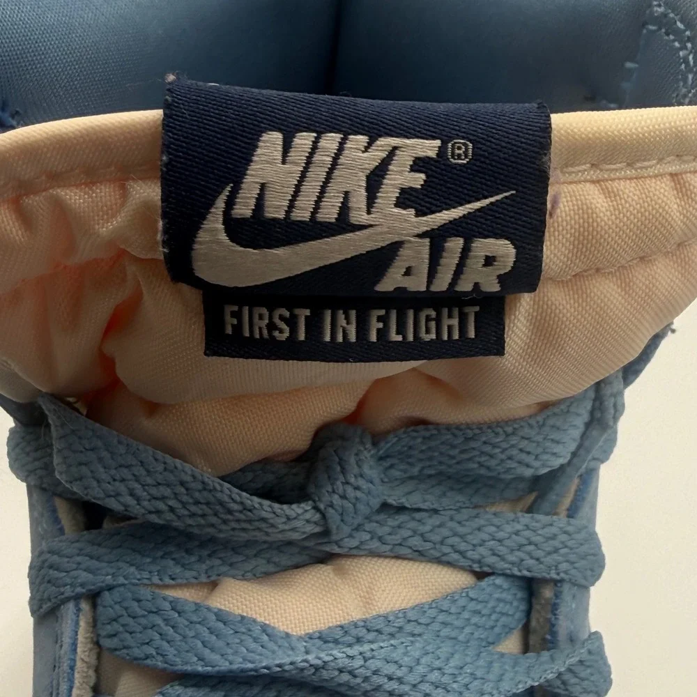 Nike Air Jordan 1 Retro High OG First In Flight University Blue  9.5  FD2596-400